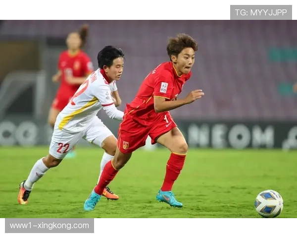 里昂左后卫塔利亚菲科攻防俱佳 8场比赛贡献3助攻