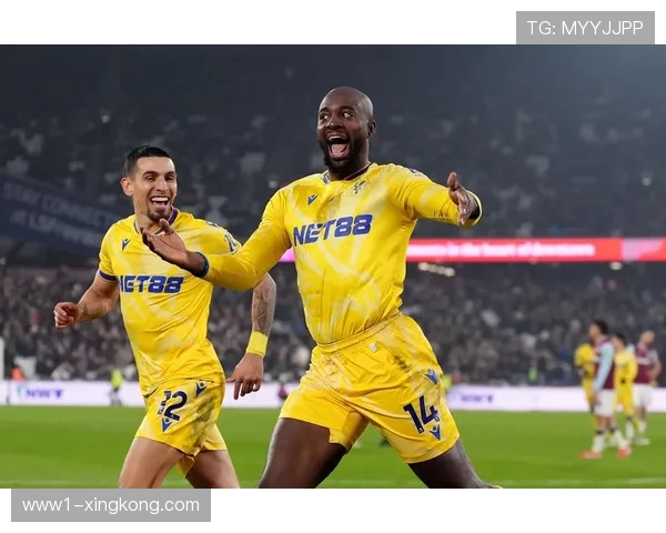 切尔西力克水晶宫升至积分榜第五 争夺欧冠资格白热化